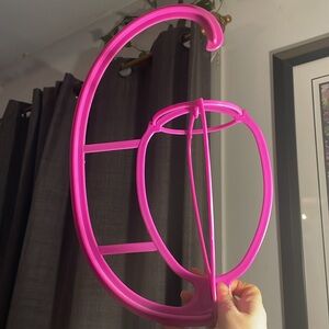 4 Pink Hanging Wig Holders
